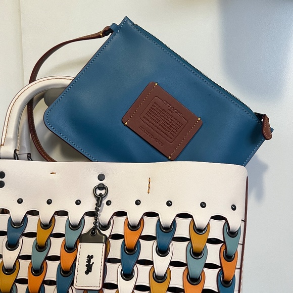 COACH Rogue Tote with Coach Link - Picture 3 of 6